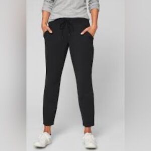 Athleta Black Women's Casual Pants Tapered Straight Leg Size 8 Workwear Travel